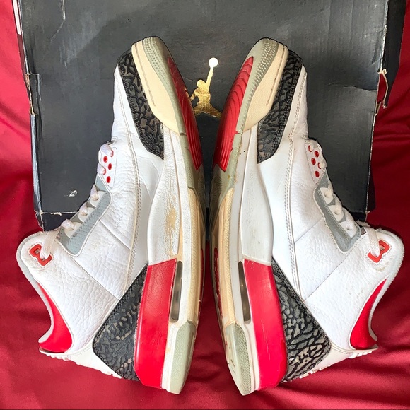 Mens Jordan Retro 3 ‘Fire Red’ (12) - Picture 3 of 6